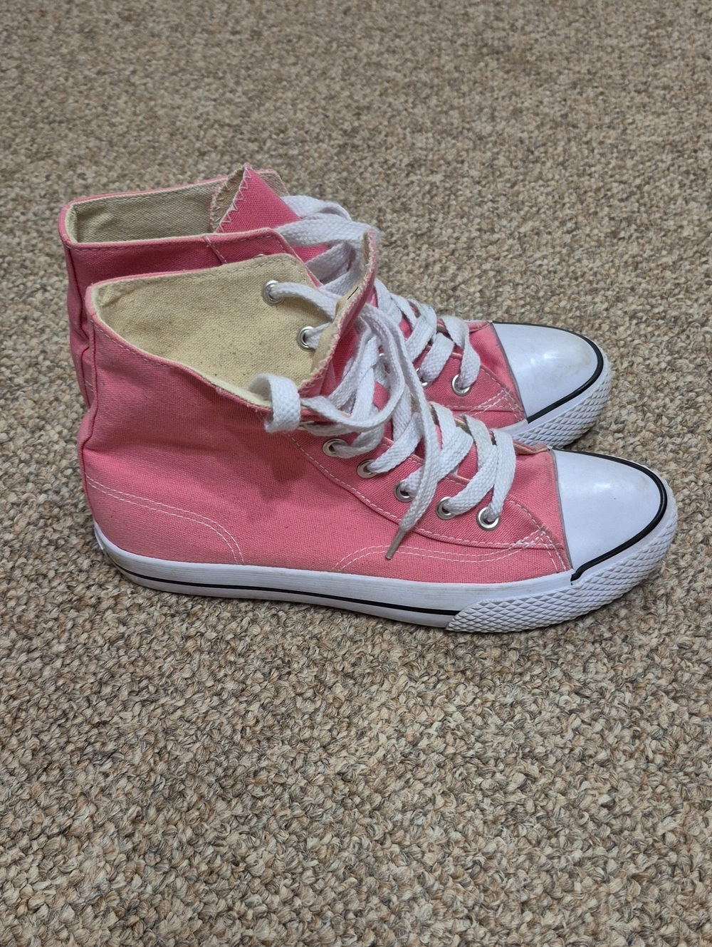 Airwalk Youth Size 4 1/2 Pink High Top Sneaker